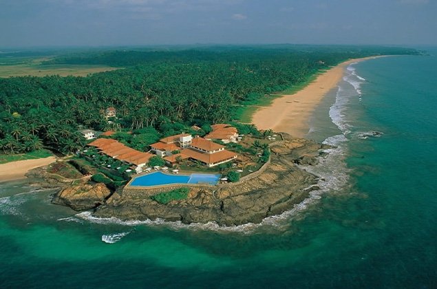 Sun, Sand & Serenity: 5 Stunning Sri Lankan Beaches Loved by Travelers