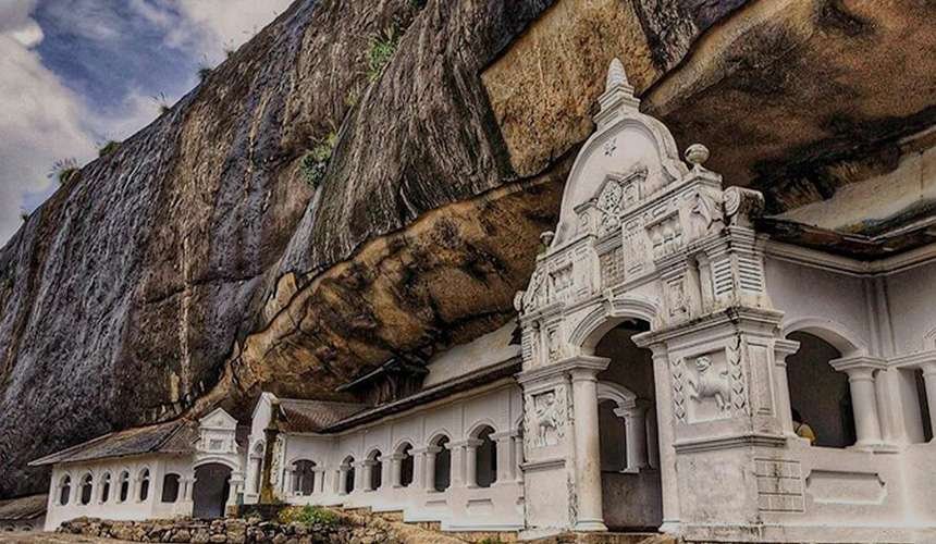 Exploring Ancient Historic Sites in Sri Lanka